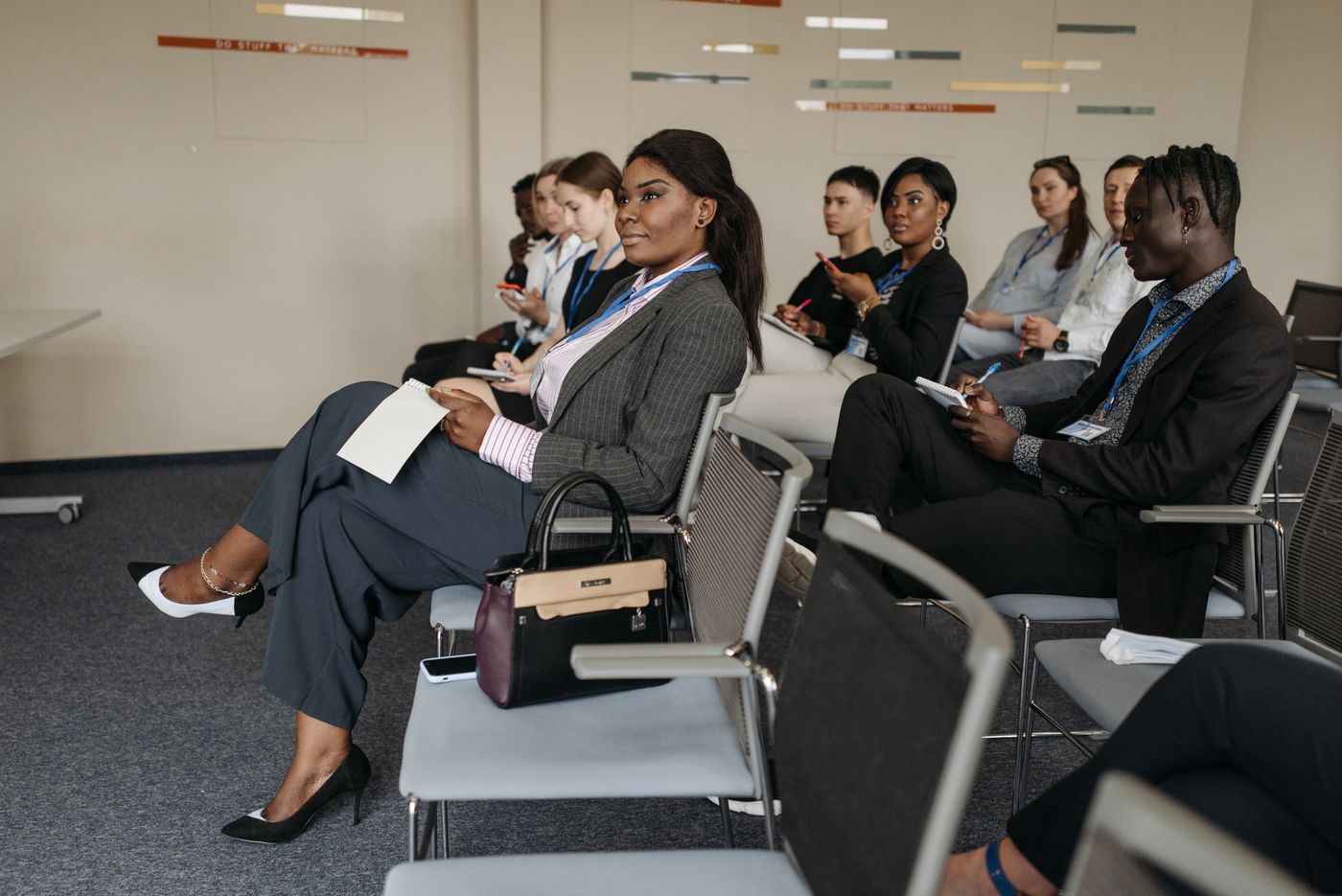 Students in an Excelsior classroom session